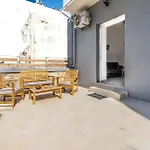 Beachfront Apt Next To The Mall
